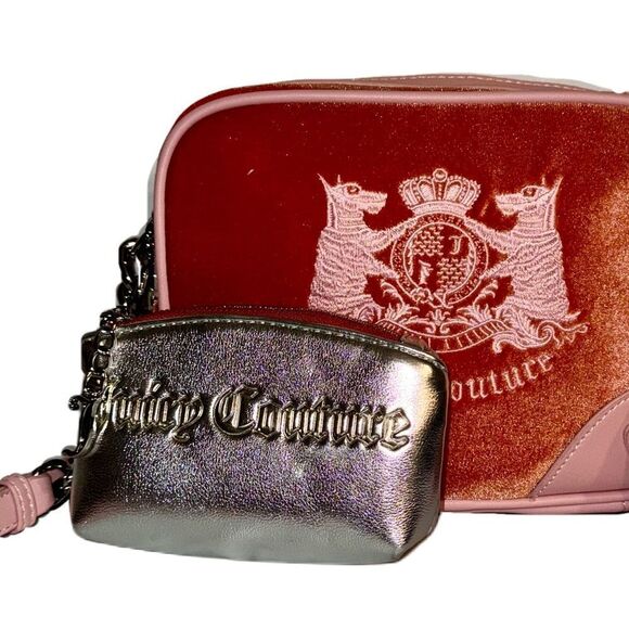 **SOLD** Juicy Couture Hollyhock Peach Velour Crossbody Camera Bag Pink PU - Picture 13 of 14